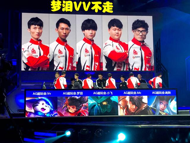 引着无数球